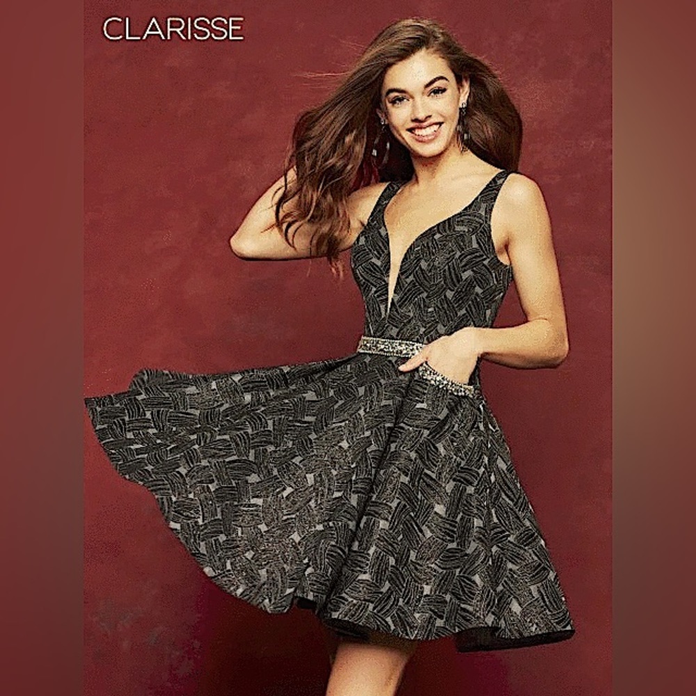 NWT Clarisse Style 3684 Size 6